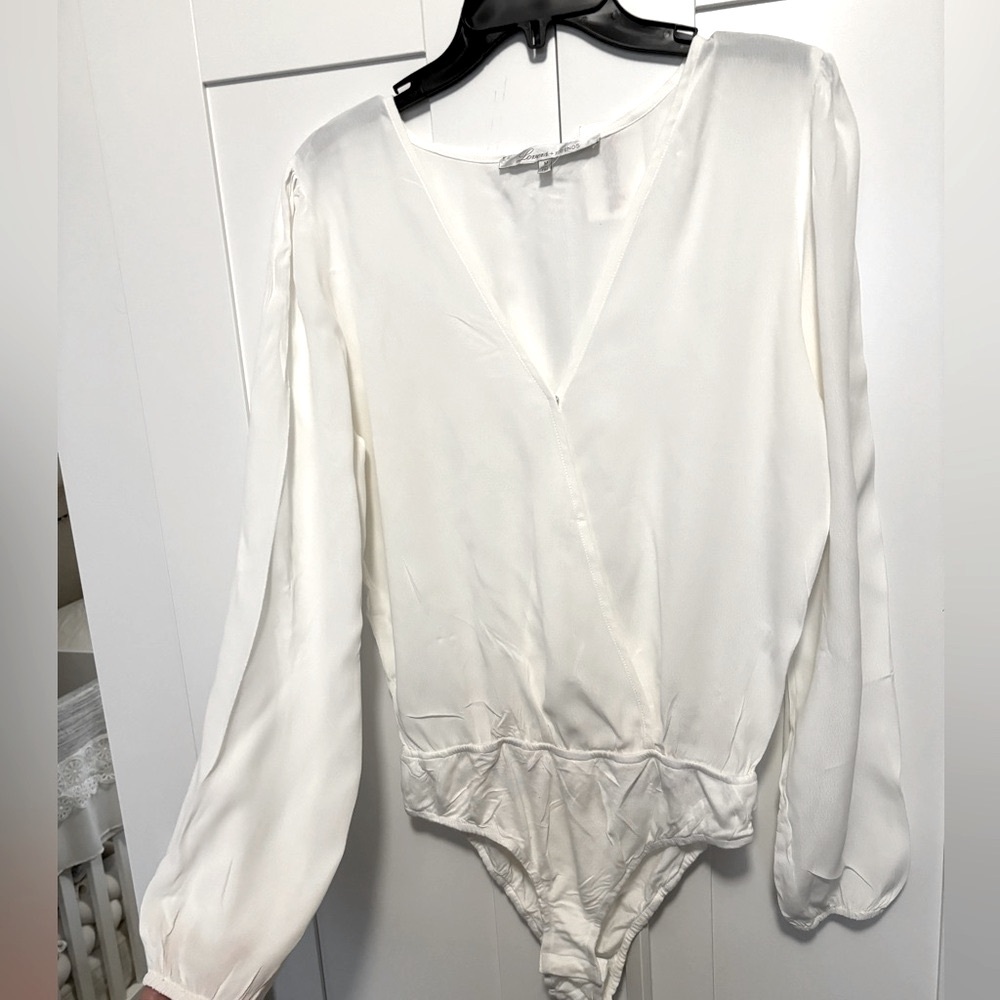 NWT lovers+Friends  Elegant White Women's Top in M